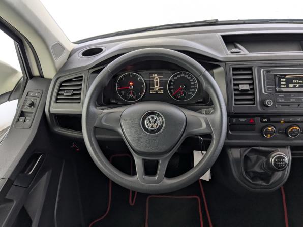 Volkswagen Caravelle T6 с пробегом 2019 года, цена 3 500 000 рублей, 96381 км, минивэн, Автокод Объявления