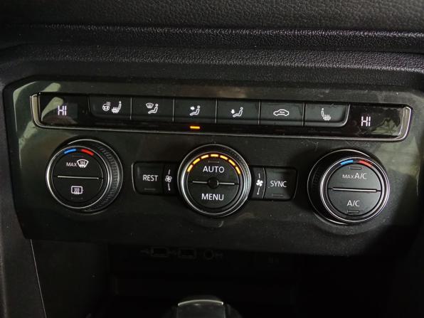 Volkswagen Tiguan II с пробегом 2019 года, цена 1 995 000 рублей, 168902 км, внедорожник, Автокод Объявления