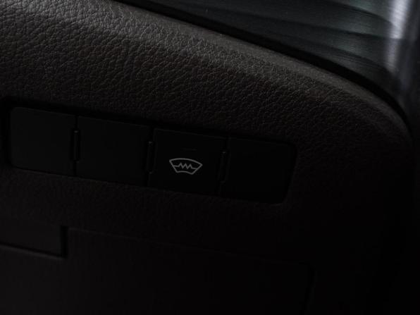 Lexus ES VII с пробегом 2018 года, цена 3 922 000 рублей, 103867 км, седан, Автокод Объявления