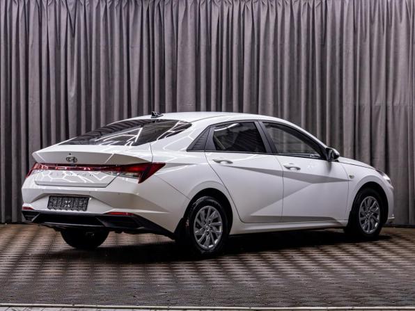 Hyundai Elantra VII (CN7) с пробегом 2022 года, цена 1 695 000 рублей, 72371 км, седан, Автокод Объявления