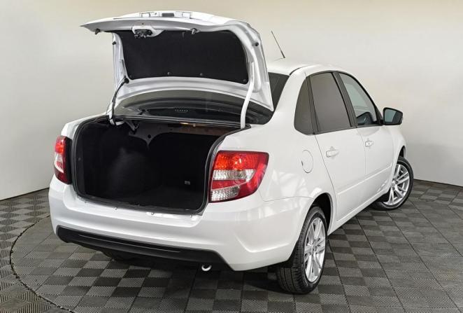Lada (ВАЗ) Granta I Рестайлинг с пробегом 2024 года, цена 840 000 рублей, 43366 км, седан, Автокод Объявления