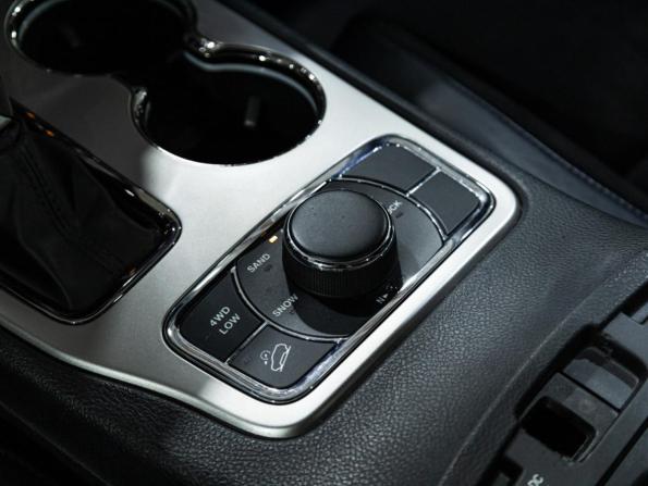 Jeep Grand Cherokee IV (WK2) Рестайлинг с пробегом 2019 года, цена 3 950 100 рублей, 130698 км, внедорожник, Автокод Объявления