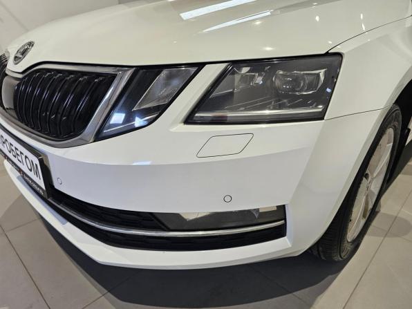 Skoda Octavia III (A7) Рестайлинг с пробегом 2019 года, цена 1 719 000 рублей, 121645 км, лифтбек, Автокод Объявления