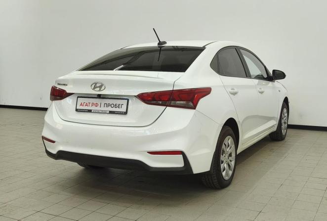 Hyundai Solaris II с пробегом 2018 года, цена 779 000 рублей, 223710 км, седан, Автокод Объявления