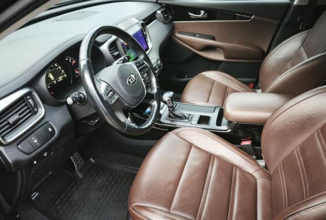 Kia Sorento II Рестайлинг с пробегом 2019 года, цена 2 999 000 рублей, 101811 км, внедорожник, Автокод Объявления