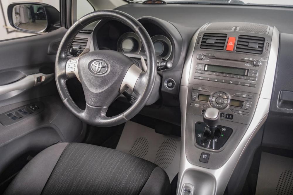 Toyota Auris I Томск  - изображение 10