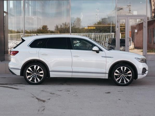Volkswagen Touareg III с пробегом 2021 года, цена 5 700 000 рублей, 124168 км, внедорожник, Автокод Объявления