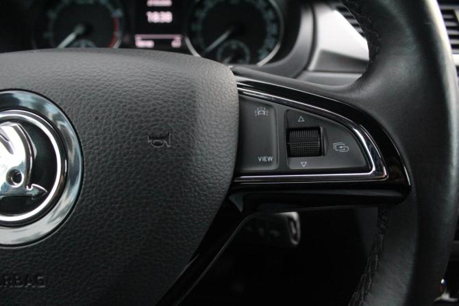 Skoda Rapid I Рестайлинг с пробегом 2019 года, цена 1 405 000 рублей, 189161 км, лифтбек, Автокод Объявления