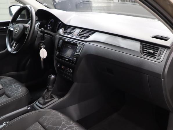 Skoda Rapid I Рестайлинг с пробегом 2019 года, цена 1 500 000 рублей, 77351 км, лифтбек, Автокод Объявления