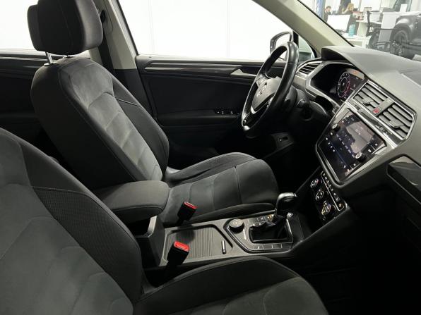 Volkswagen Tiguan II с пробегом 2018 года, цена 2 900 000 рублей, 161610 км, внедорожник, Автокод Объявления