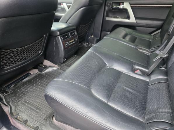 Toyota Land Cruiser 200 Series Рестайлинг 1 с пробегом 2012 года, цена 3 300 000 рублей, 270890 км, внедорожник, Автокод Объявления