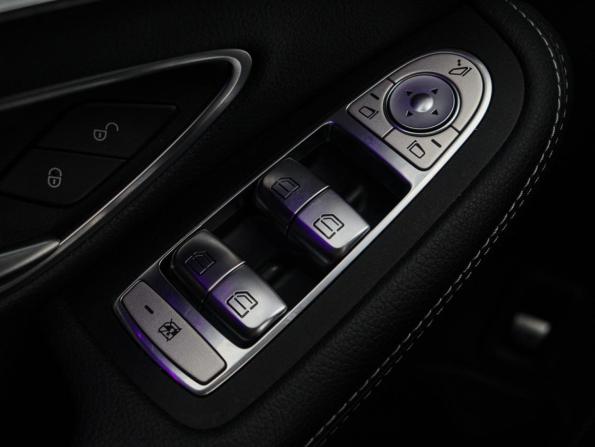 Mercedes-Benz C-Класс IV (W205) Рестайлинг с пробегом 2019 года, цена 3 400 000 рублей, 91221 км, седан, Автокод Объявления