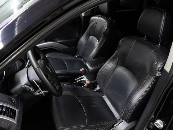 Mitsubishi Outlander II Рестайлинг с пробегом 2011 года, цена 1 599 000 рублей, 225474 км, внедорожник, Автокод Объявления