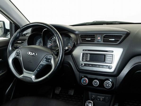 Kia Rio III Рестайлинг с пробегом 2017 года, цена 1 050 000 рублей, 179000 км, седан, Автокод Объявления