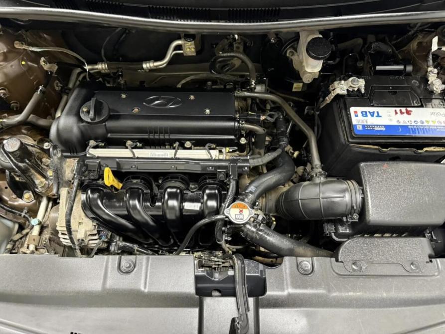 Hyundai Solaris I Рестайлинг Набережные Челны  - изображение 7