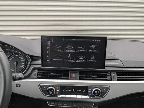 Audi A4 V (B9) Рестайлинг с пробегом 2022 года, цена 3 750 000 рублей, 44761 км, седан, Автокод Объявления