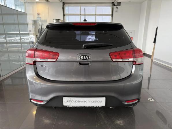 Kia Rio III Рестайлинг с пробегом 2017 года, цена 979 000 рублей, 151208 км, хэтчбек, Автокод Объявления