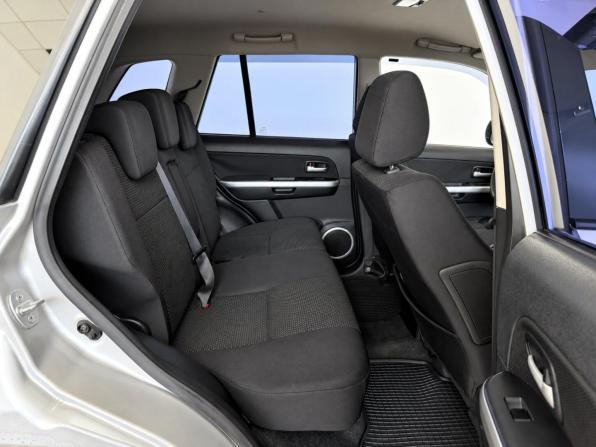 Suzuki Grand Vitara II Рестайлинг с пробегом 2011 года, цена 1 100 000 рублей, 170275 км, внедорожник, Автокод Объявления