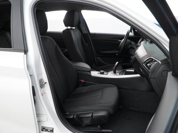 BMW 1 серии II (F20/F21) Рестайлинг 2 с пробегом 2017 года, цена 1 849 444 рубля, 95074 км, хэтчбек, Автокод Объявления