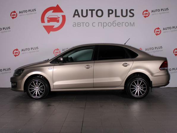 Volkswagen Polo V Рестайлинг с пробегом 2016 года, цена 970 000 рублей, 265000 км, седан, Автокод Объявления
