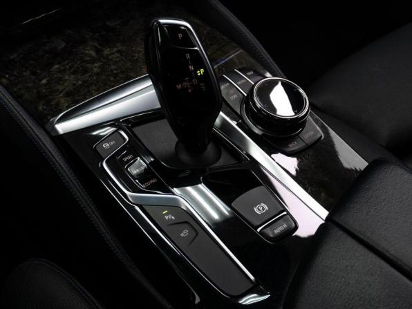 BMW 5 серии VII (G30/G31/G38) с пробегом 2019 года, цена 4 876 000 рублей, 62078 км, седан, Автокод Объявления