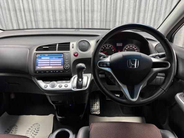 Honda Stream II Рестайлинг с пробегом 2010 года, цена 1 538 000 рублей, 153790 км, компактвэн, Автокод Объявления