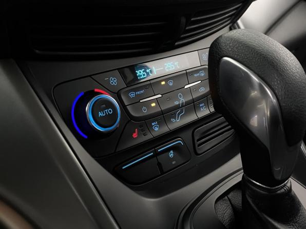 Ford Kuga II Рестайлинг с пробегом 2017 года, цена 1 729 000 рублей, 112685 км, внедорожник, Автокод Объявления