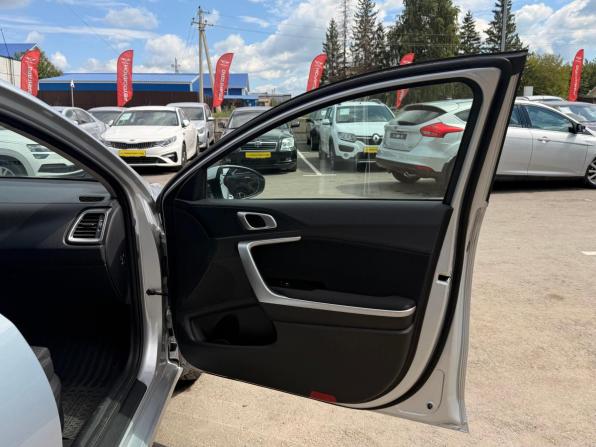 Kia Ceed III с пробегом 2019 года, цена 1 600 000 рублей, 135000 км, универсал, Автокод Объявления
