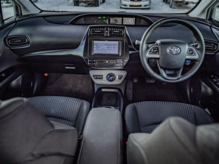 Toyota Prius IV (XW50) Тюмень  - изображение 10