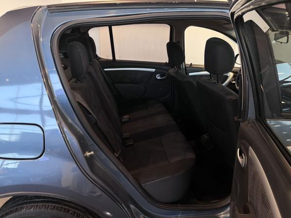 Renault Sandero I с пробегом 2013 года, цена 520 000 рублей, 201395 км, хэтчбек, Автокод Объявления