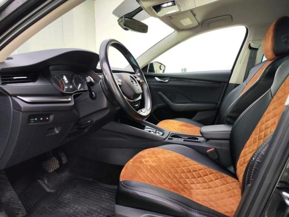 Skoda Octavia IV (A8) с пробегом 2021 года, цена 2 520 000 рублей, 89743 км, лифтбек, Автокод Объявления