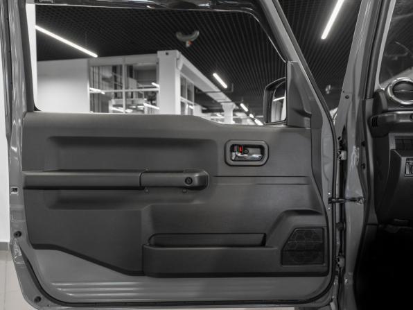 Suzuki Jimny IV с пробегом 2020 года, цена 3 290 000 рублей, 27000 км, внедорожник, Автокод Объявления