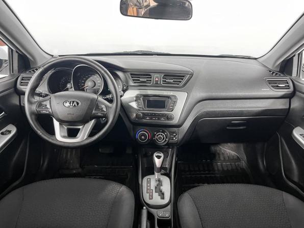 Kia Rio III Рестайлинг с пробегом 2015 года, цена 941 000 рублей, 88806 км, хэтчбек, Автокод Объявления
