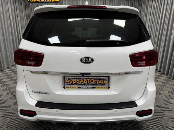 Kia Carnival III с пробегом 2018 года, цена 2 610 000 рублей, 132621 км, минивэн, Автокод Объявления