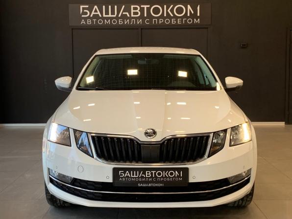 Skoda Octavia III (A7) Рестайлинг с пробегом 2018 года, цена 1 880 000 рублей, 141050 км, лифтбек, Автокод Объявления