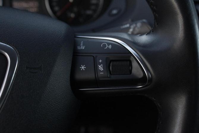 Audi Q3 I (8U) с пробегом 2013 года, цена 1 620 000 рублей, 155437 км, внедорожник, Автокод Объявления