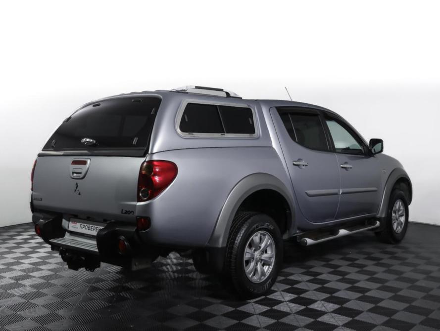 Mitsubishi L200 IV Москва  - изображение 5