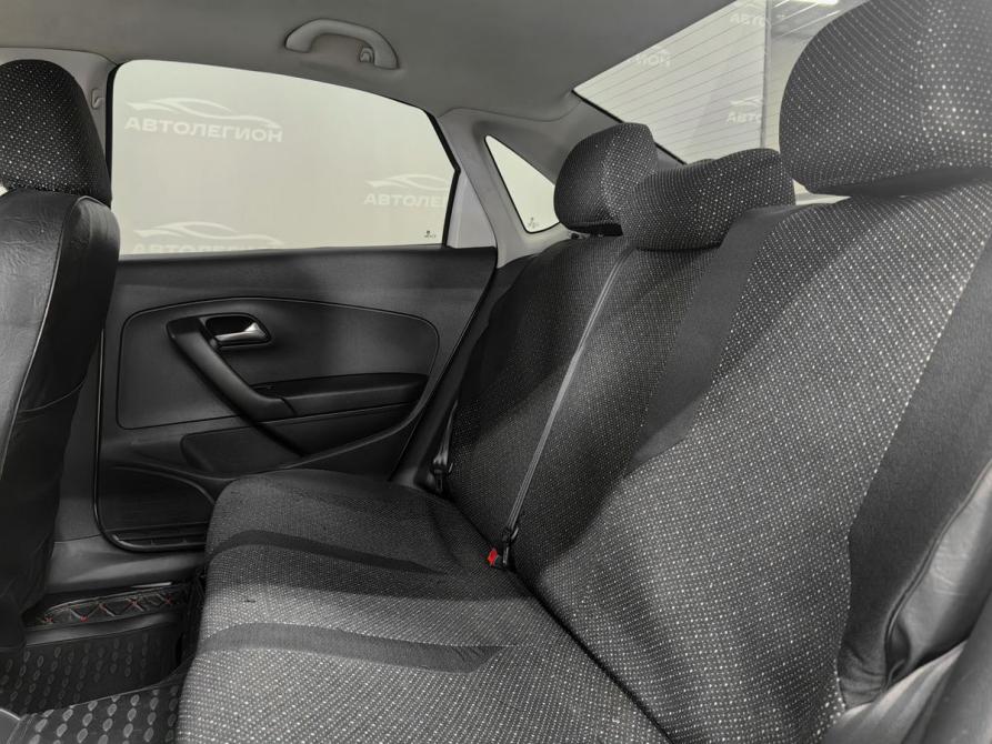 Volkswagen Polo V Рестайлинг Новосибирск  - изображение 16