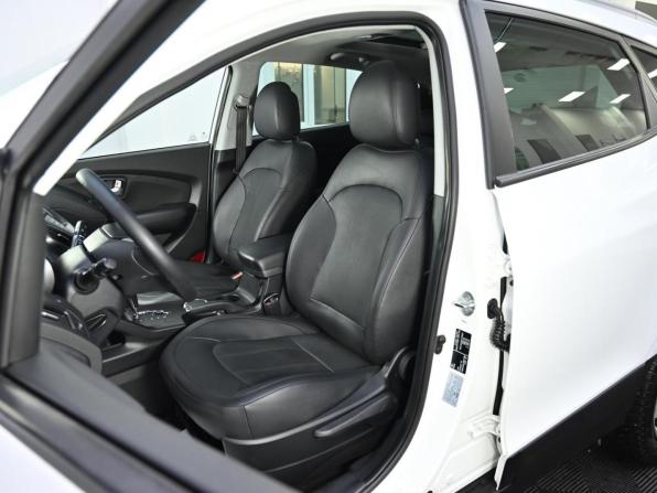 Hyundai ix35 I Рестайлинг с пробегом 2015 года, цена 1 349 000 рублей, 96000 км, внедорожник, Автокод Объявления