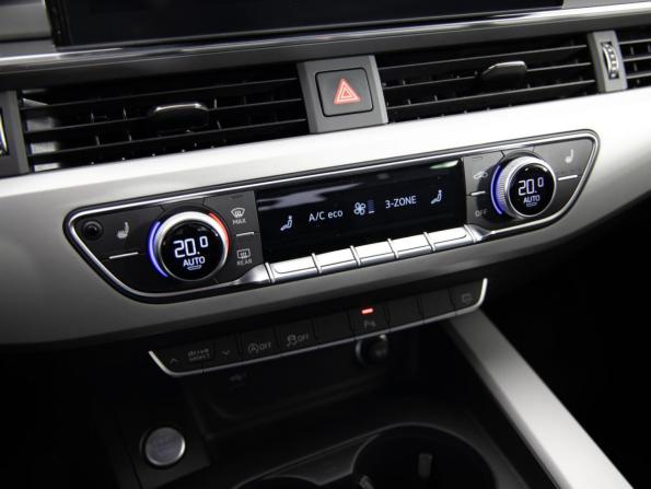 Audi A4 V (B9) Рестайлинг с пробегом 2021 года, цена 3 499 000 рублей, 40363 км, седан, Автокод Объявления