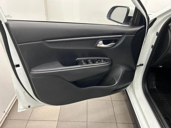 Kia Rio IV с пробегом 2018 года, цена 1 450 000 рублей, 85824 км, хэтчбек, Автокод Объявления