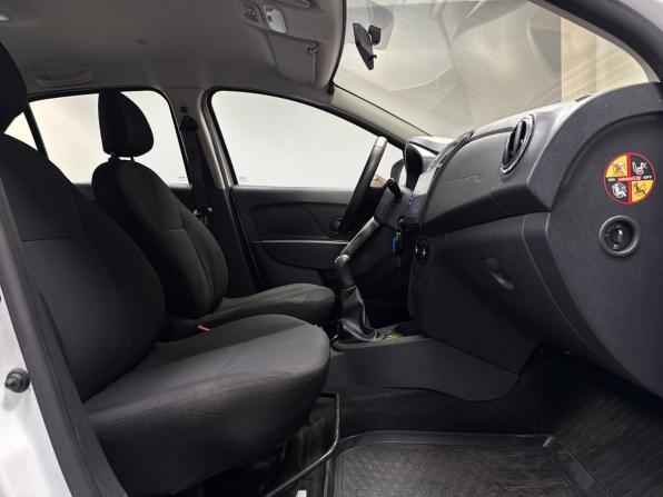 Renault Logan II Рестайлинг с пробегом 2020 года, цена 1 050 000 рублей, 63893 км, седан, Автокод Объявления