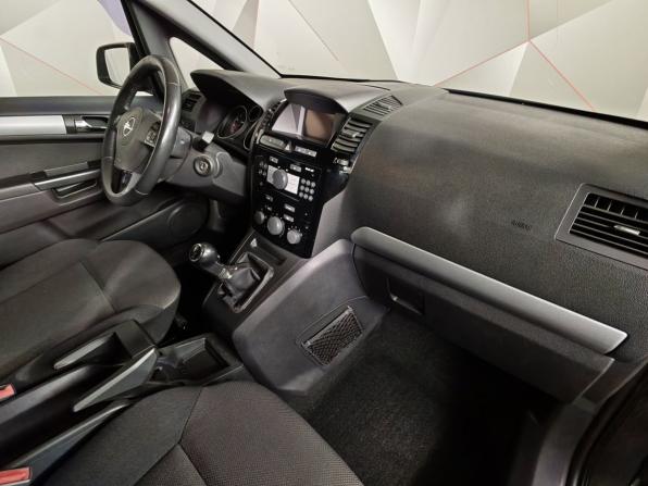 Opel Zafira B Рестайлинг с пробегом 2011 года, цена 697 000 рублей, 179236 км, компактвэн, Автокод Объявления