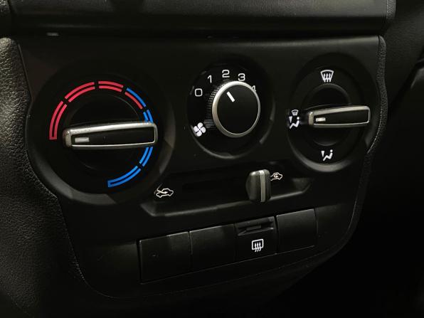 Lada (ВАЗ) Granta I Рестайлинг с пробегом 2018 года, цена 445 000 рублей, 105200 км, хэтчбек, Автокод Объявления
