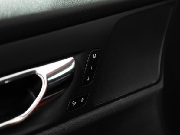 Volvo S60 III с пробегом 2019 года, цена 2 799 777 рублей, 110753 км, седан, Автокод Объявления