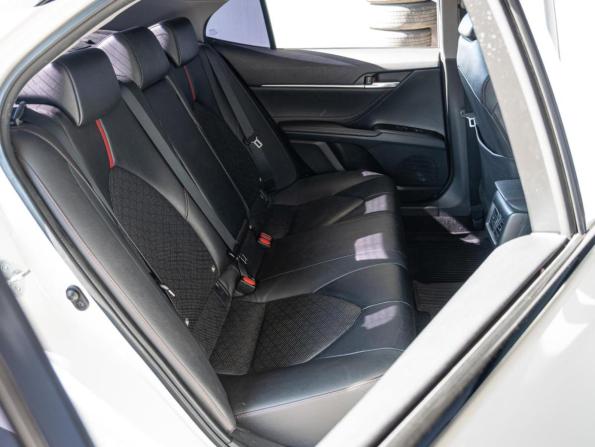Toyota Camry VIII (XV70) Рестайлинг с пробегом 2021 года, цена 2 940 000 рублей, 133710 км, седан, Автокод Объявления