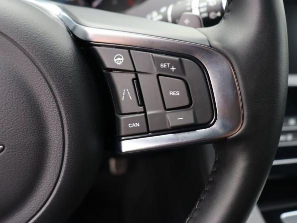 Jaguar F-Pace I с пробегом 2019 года, цена 3 200 000 рублей, 44852 км, внедорожник, Автокод Объявления