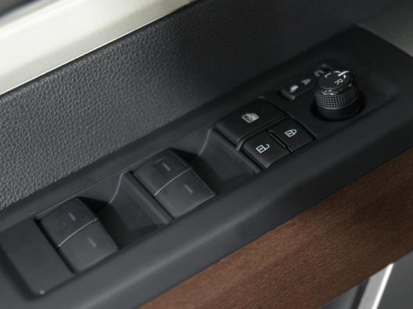 Toyota Sequoia III с пробегом 2025 года, цена 13 900 000 рублей, 14058 км, внедорожник, Автокод Объявления