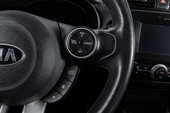 Kia Soul II Рестайлинг с пробегом 2017 года, цена 1 489 000 рублей, 168000 км, хэтчбек, Автокод Объявления