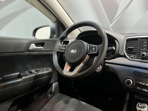 Kia Sportage IV Рестайлинг с пробегом 2019 года, цена 1 695 000 рублей, 222115 км, внедорожник, Автокод Объявления